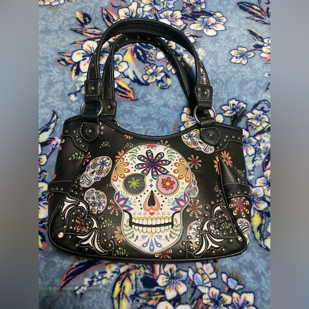 Black skull handbag purse